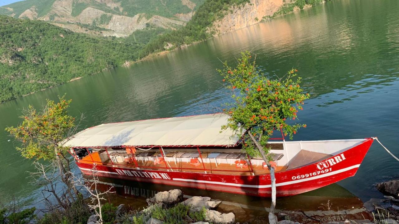 Kulla E Vjeter Ξενοδοχείο Koman Εξωτερικό φωτογραφία